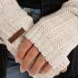 Preview: KNIT FACTORY Handstulpen NICA beige