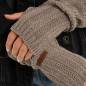 Preview: KNIT FACTORY Handstulpen NICA marron