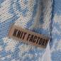 Preview: KNIT FACTORY Dreieckschal LEA beige crystal blue