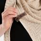 Preview: KNIT FACTORY Dreiecksschal VERA ecru sage green