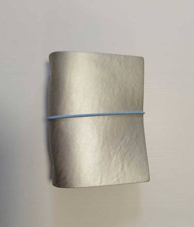 LUCA KAYZ Memo-Kalender DIN A6 Calvados silber Band blau