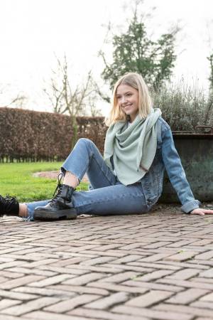 KNIT FACTORY Dreieckschal LIV Sunset Orange