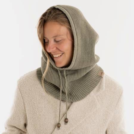 KNIT FACTORY Kapuzenschal EVY urban green