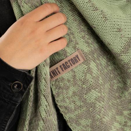 KNIT FACTORY Dreieckschal LEA urban green sage green