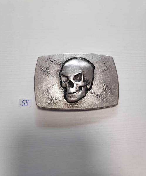 LUCA KAYZ Gürtelschließe Totenkopf vintage silber