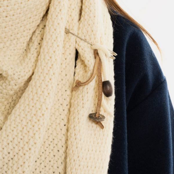 KNIT FACTORY Umhängetuch COCO off white