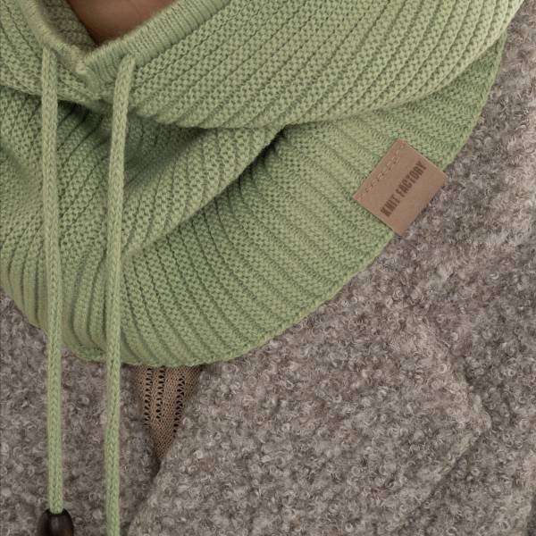 KNIT FACTORY Kapuzenschal EVY sage green