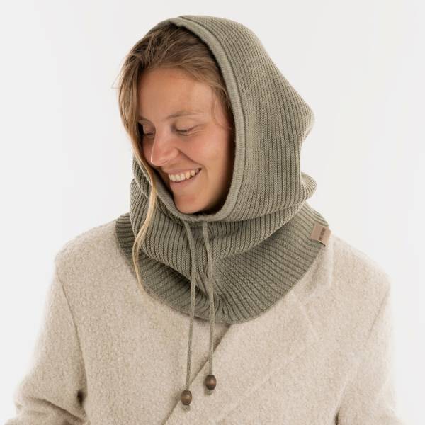 KNIT FACTORY Kapuzenschal EVY urban green