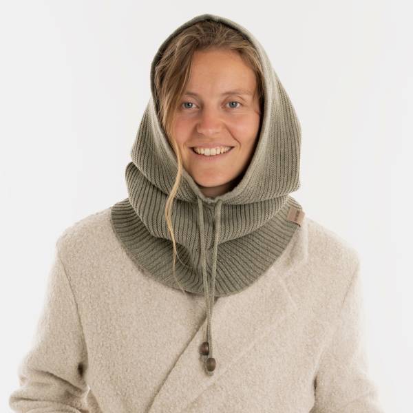 KNIT FACTORY Kapuzenschal EVY urban green