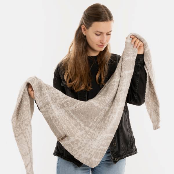 KNIT FACTORY Dreieckschal LEA beige iced clay