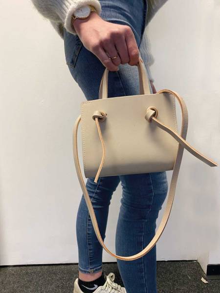 LUCA KAYZ Handtasche ELIS silber