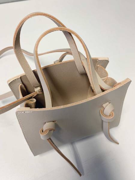 LUCA KAYZ Handtasche ELIS silber