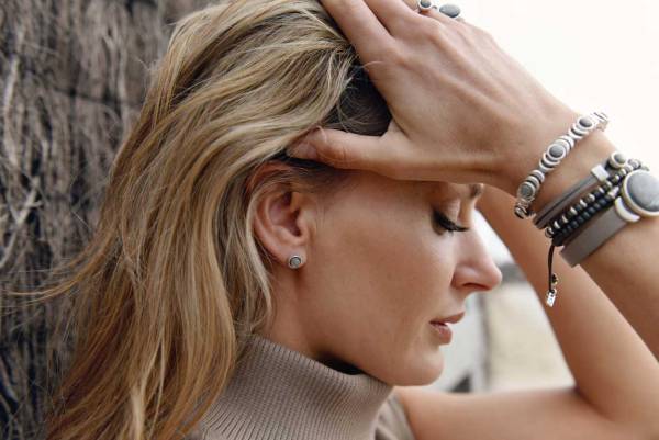 QOSS Ohrringe BO rund eisblau