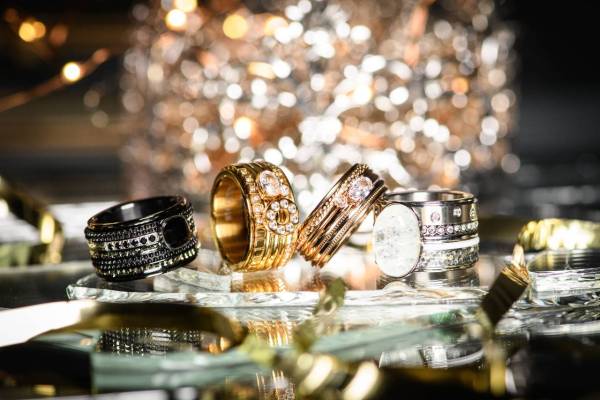 iXXXi JEWELRY